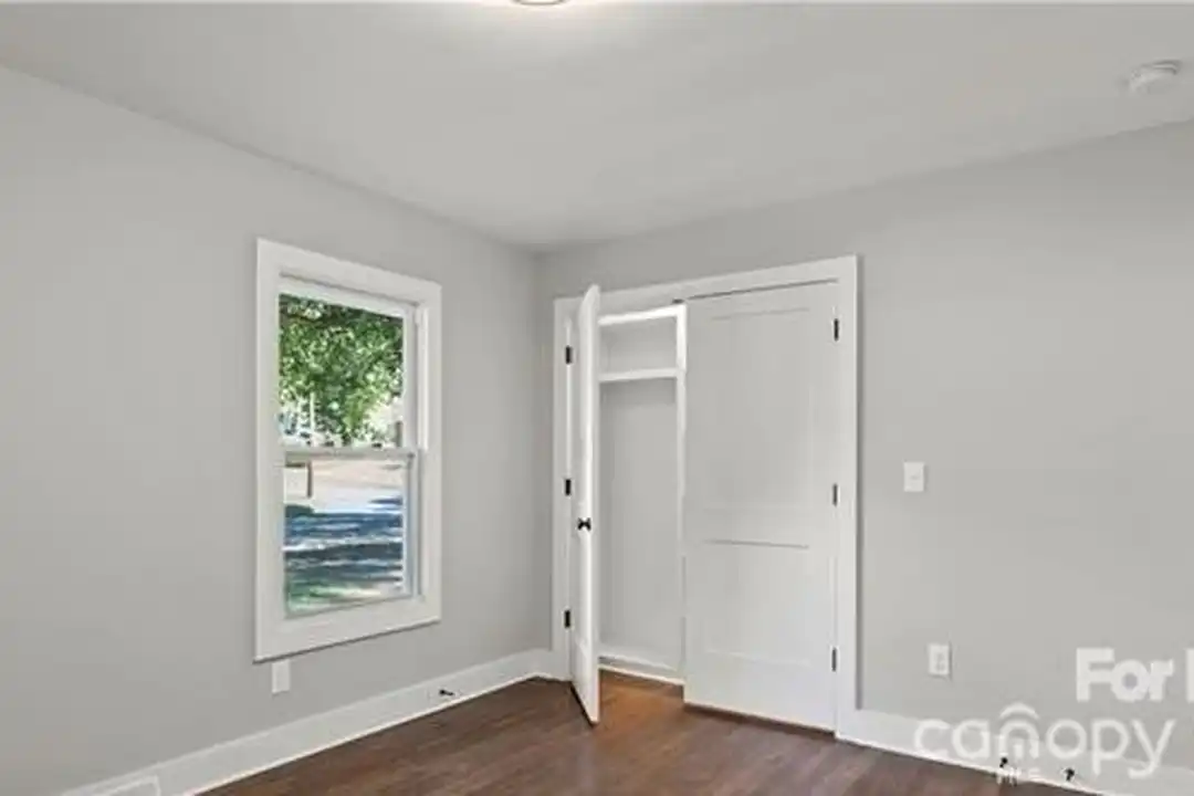 2924 Edsel Pl - View 5