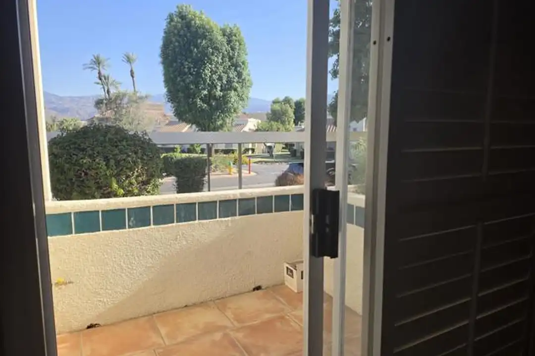 74800 Sheryl Ave unit 1-1 - View 3