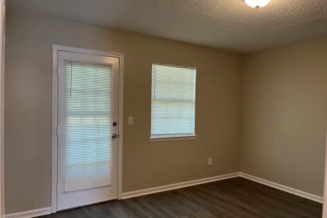 2916 Creekview Ct unit 2916-C Creekview Ct - View 2