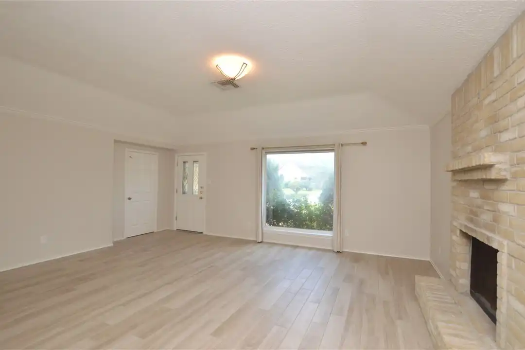 703 Flower Field Ct - View 4