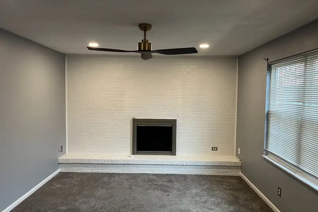 1407 Minstrel Dr unit 1 – photo 1
