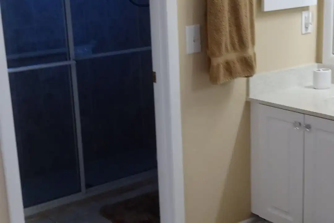 3301 SE La Prado Ct - View 2