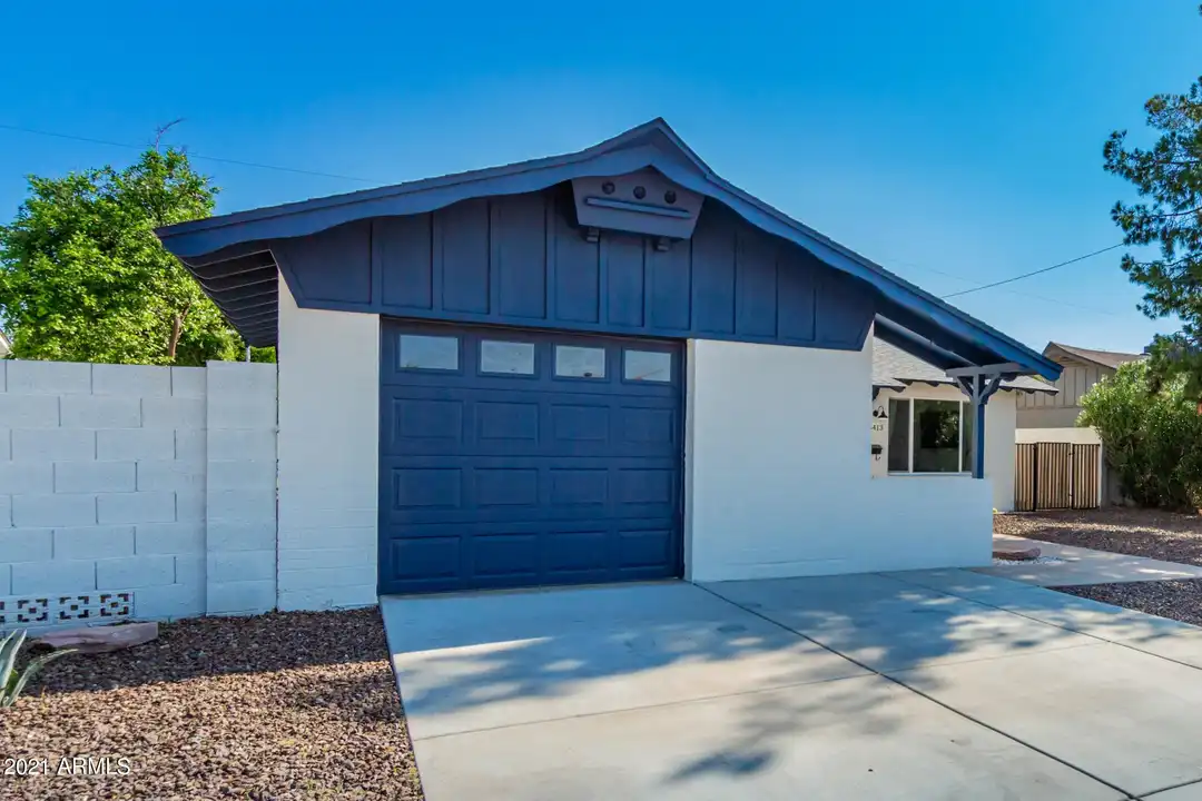 8413 E Orange Blossom Ln - View 2