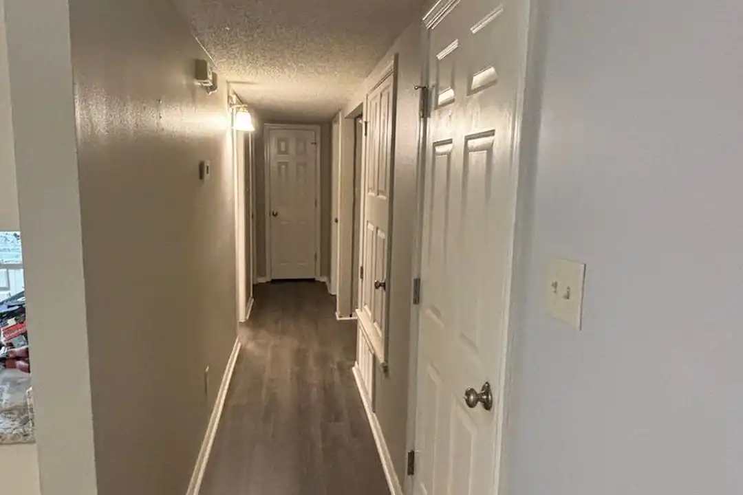 Apartment in Russellville - View 4