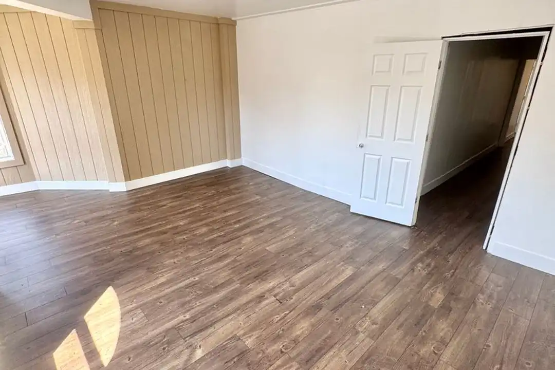 535 Tilghman St unit 2nd Floor - View 3