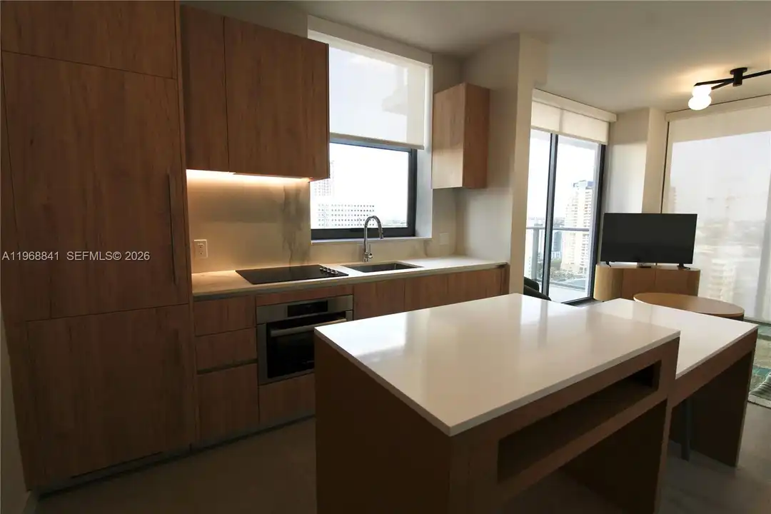 11 NE 6th St unit 2114 – pohled 2