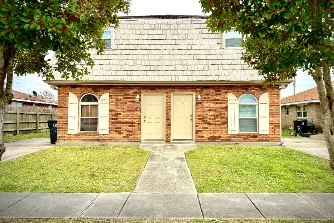 3563 Kings Dr - View 2