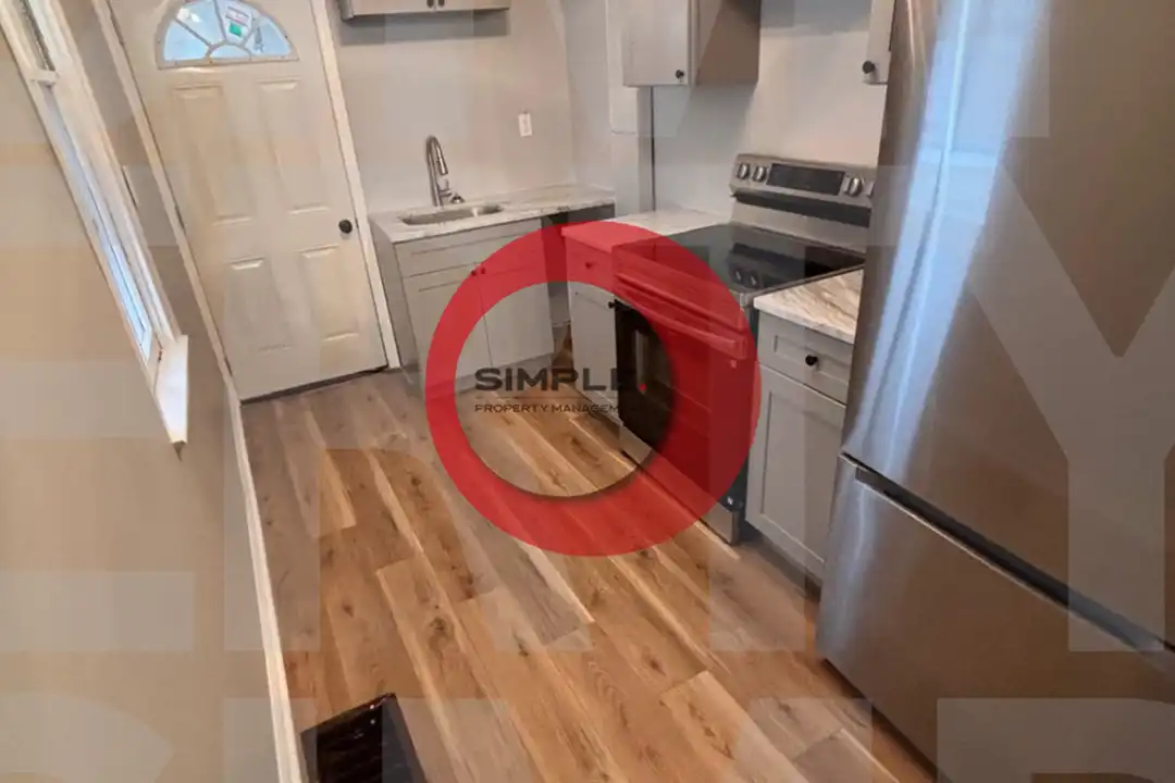 426 Wunder St – photo 1