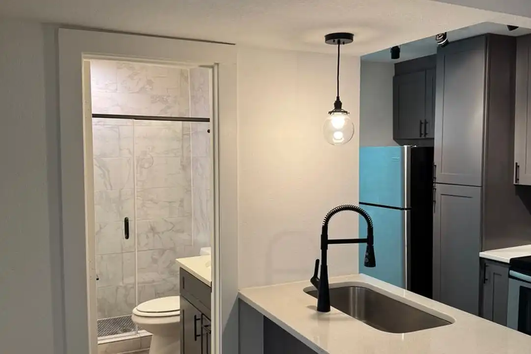 4321 Mt Vernon St unit 3 - View 2