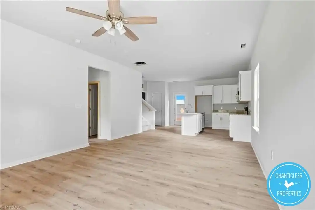 2903 Bolton Pl - View 5