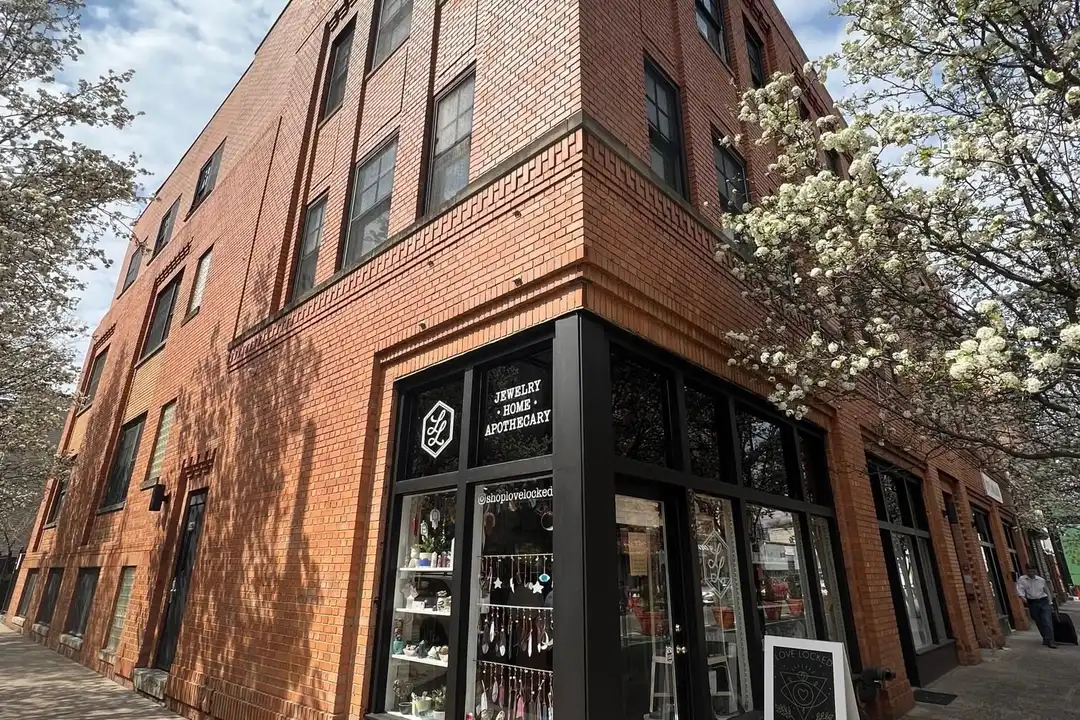 353 Grove St #1A - View 2