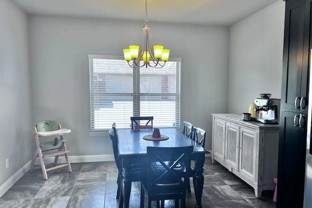 3201 SW Stoneway Ave - View 5