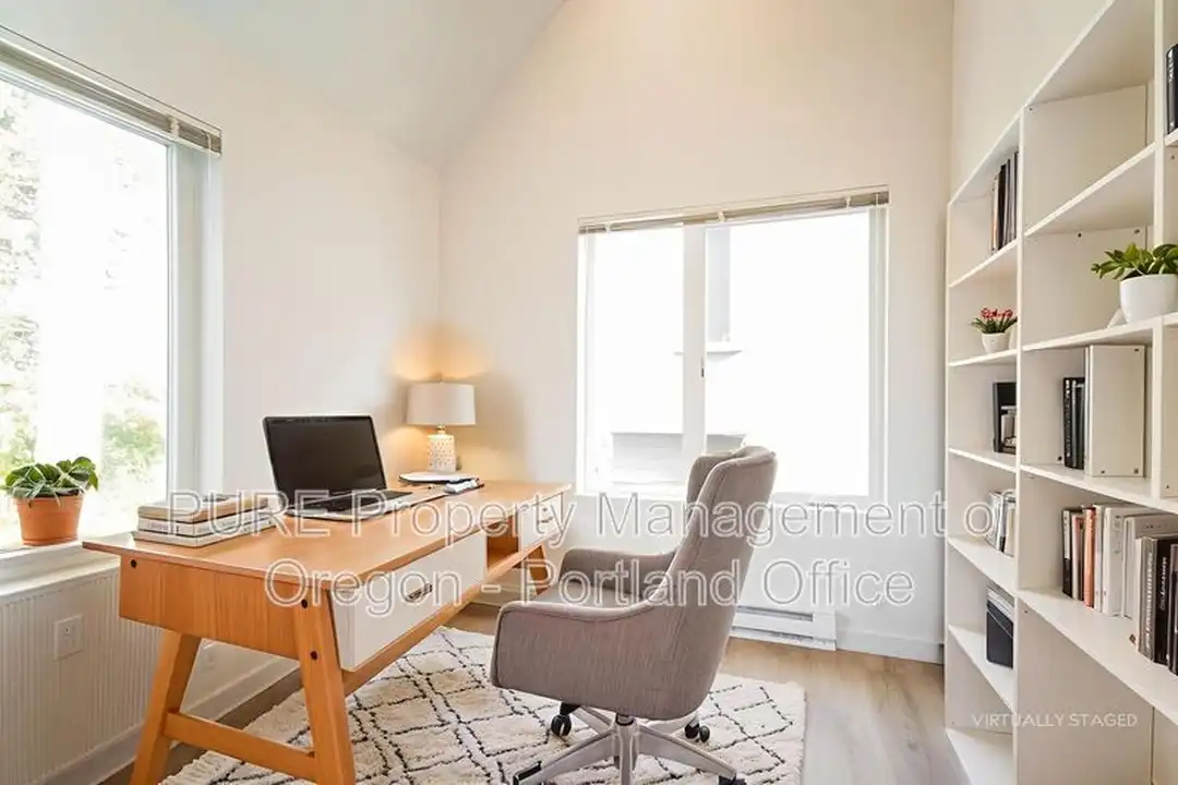 6786 N McKenna Ave - View 2