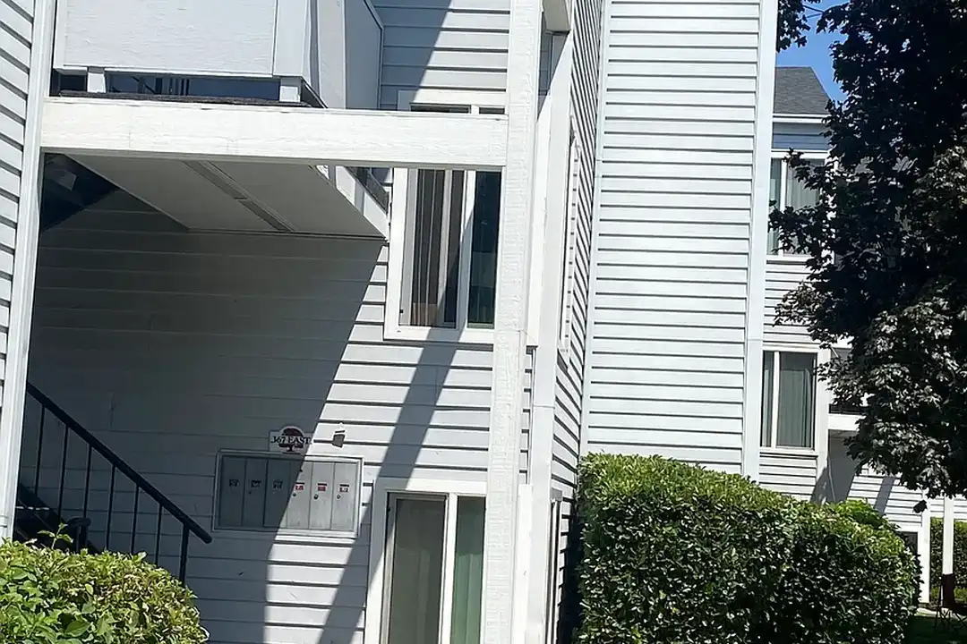 Covewood Village Apartments – photo 1