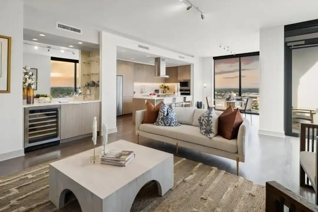 707 Marston St unit # 209 – photo 1
