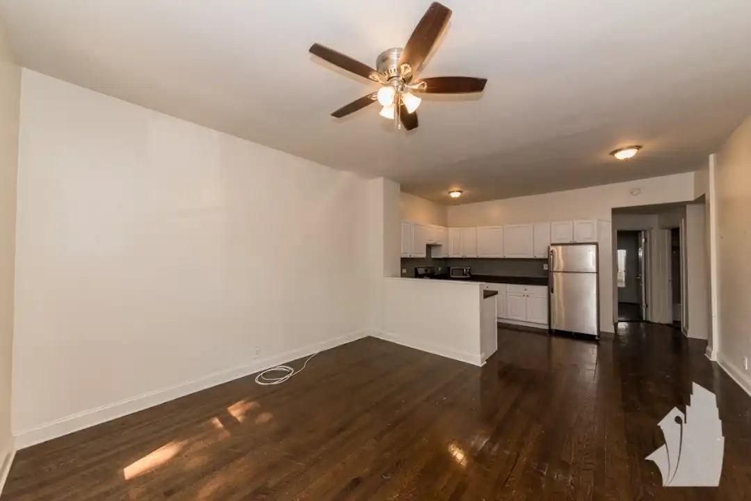 3709 N Hoyne Ave unit 3 - View 3