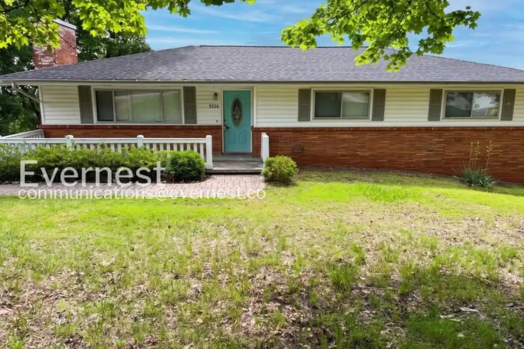 5526 Crestview Dr – photo 1