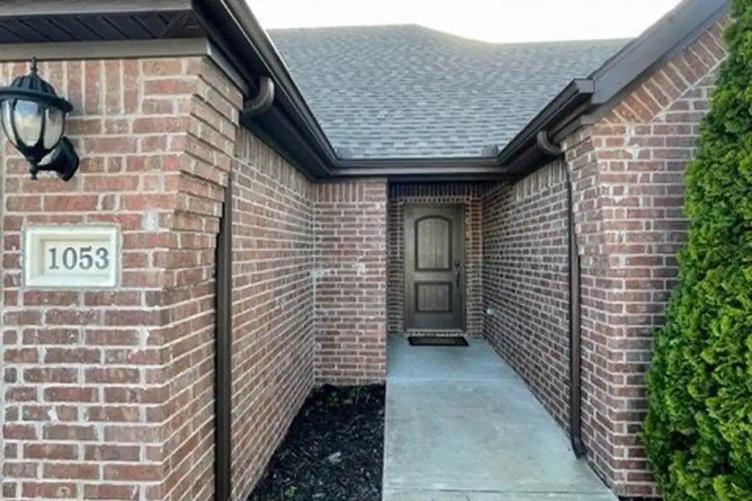 1053 Tarah Knolls Cir - View 5