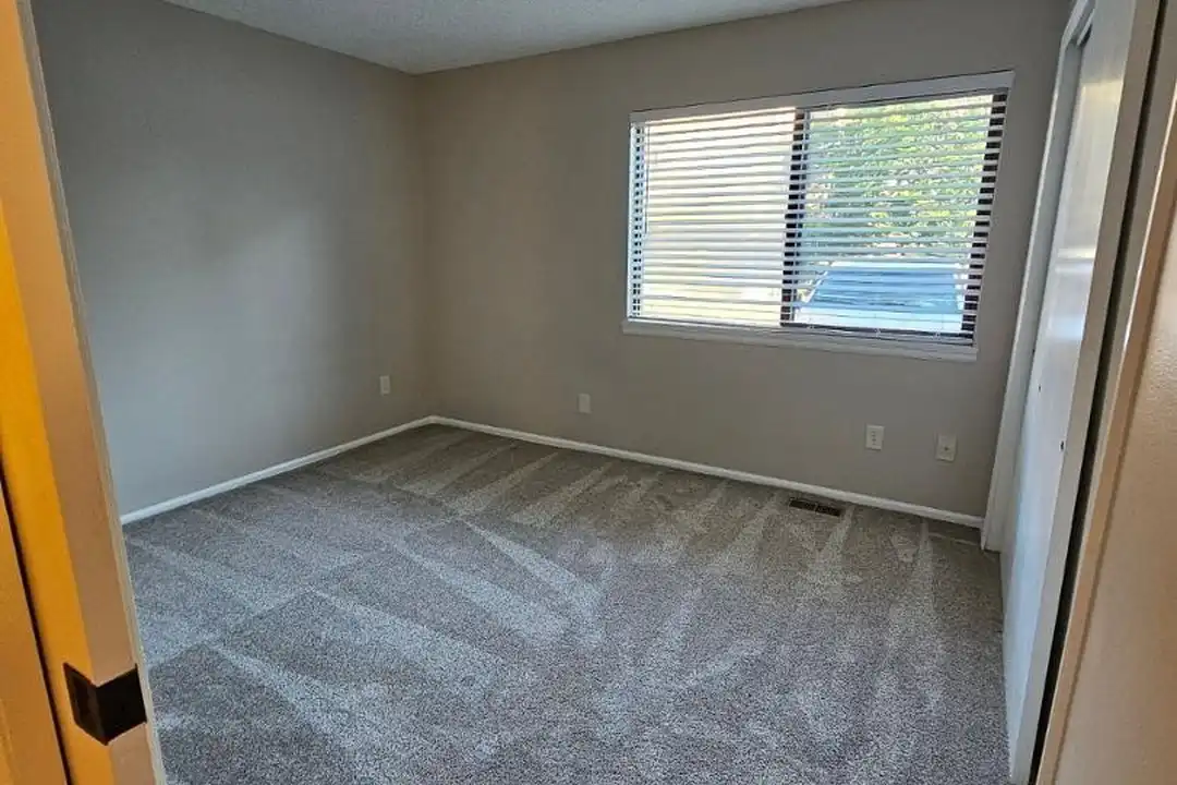 Apartment in Colorado Springs - View 5