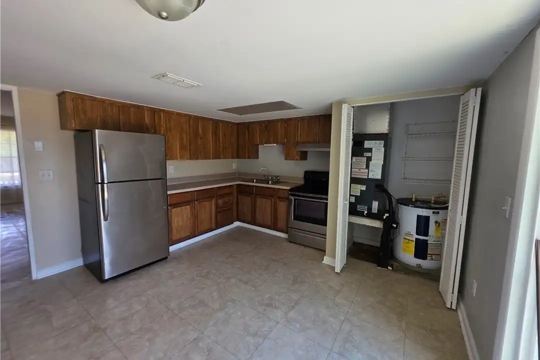 2500 E Modern Ct #4 - More