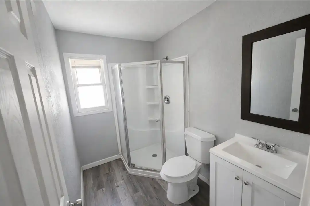 821 S Alameda St unit 1 - View 6