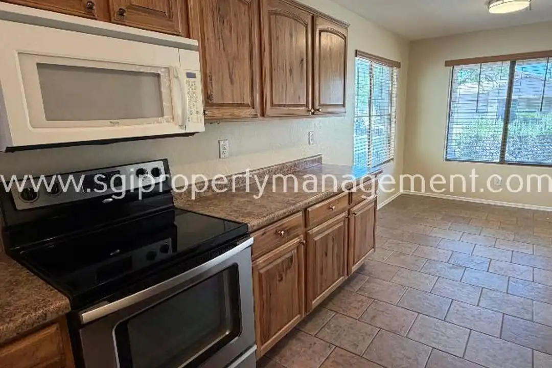 383 E Anastasia St - View 3