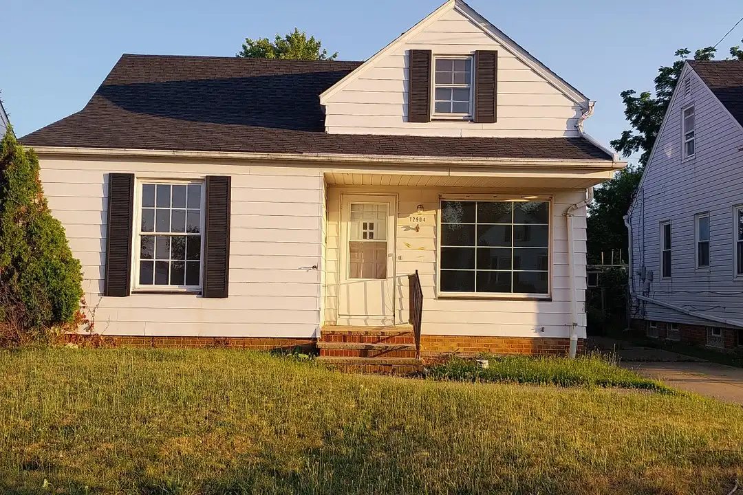 12904 Willard Ave – photo 1