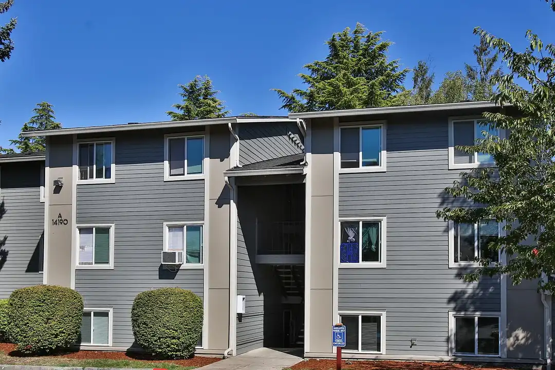 Highland Hills Apartments - View 4