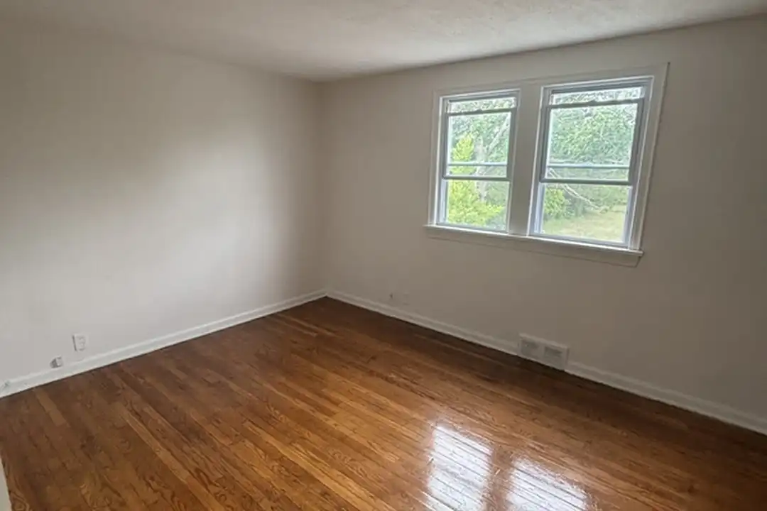 13916 Durkee Ave – photo 1
