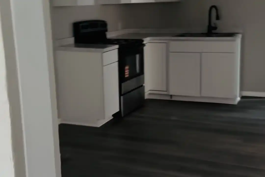 309 W 26th St unit A - View 4