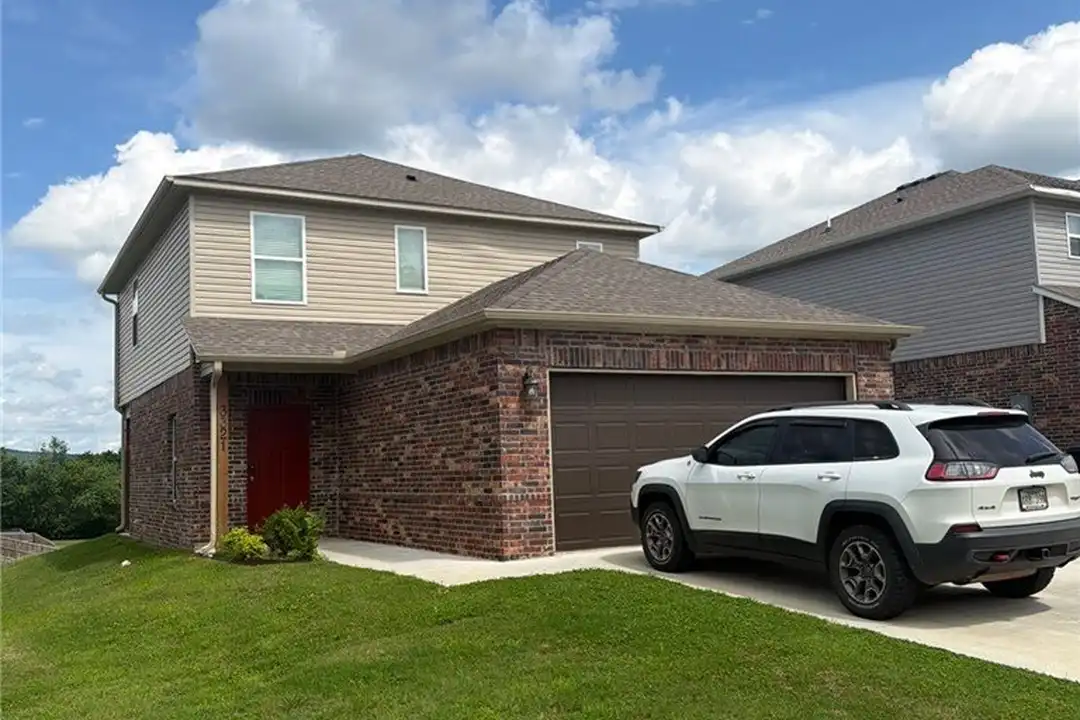 3321 Red Tail Wy – photo 1