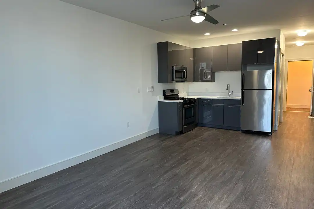 61 W Main St unit 315 – photo 1 of 3
