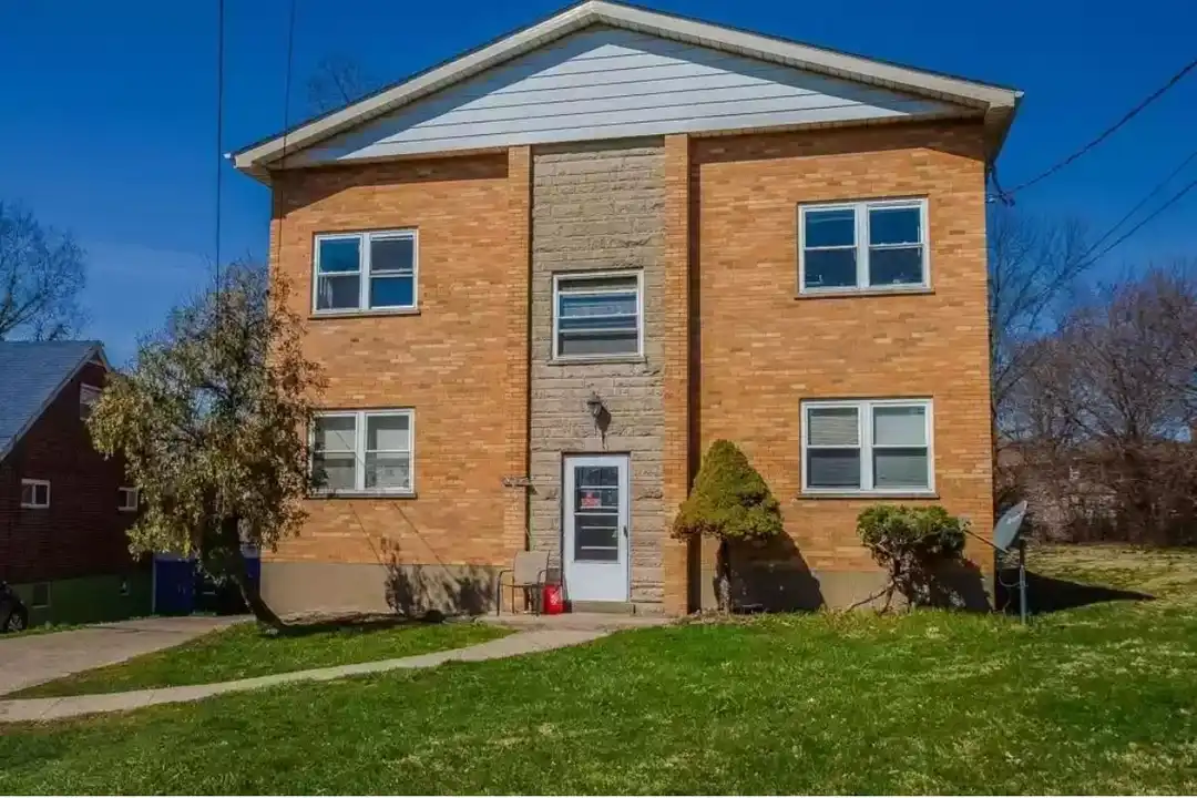 Apartment in Cincinnati, West Price Hill - View 3