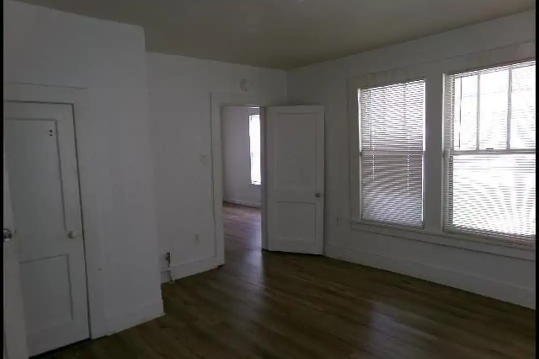 House in Little Rock - More