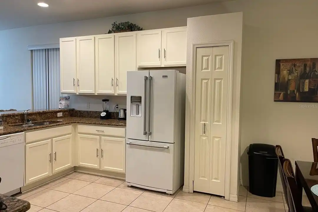 1010 Tourmaline Dr - View 3