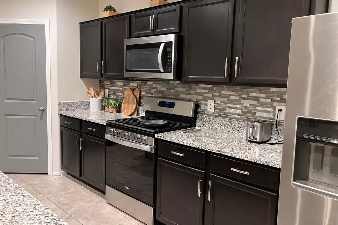 30998 W Earll Dr - View 4
