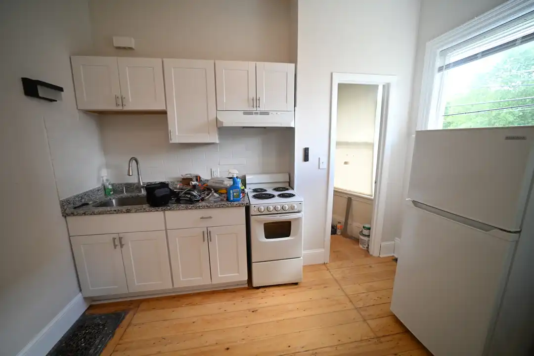 28 Academy Hill Rd unit 1F - View 2