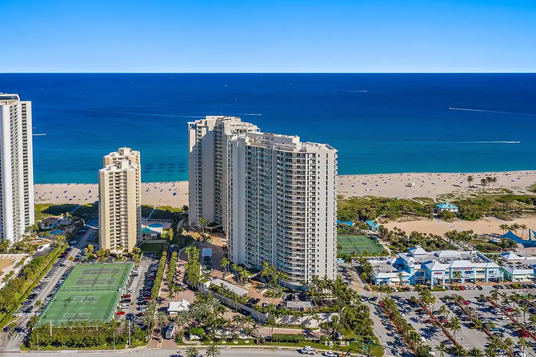 2700 N Ocean Dr unit 304b - View 5