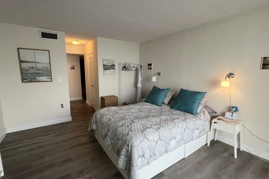 1301 NE Miami Gardens Dr unit 514w - View 3