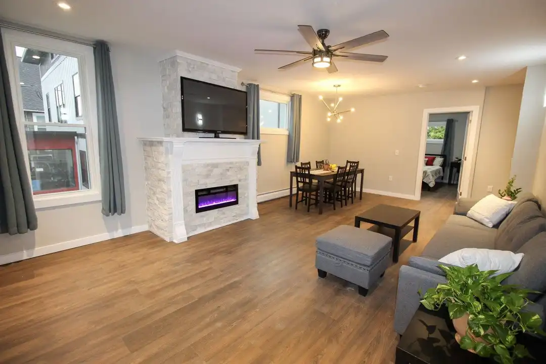 522 Stewart Ave unit 522-1 – photo 1