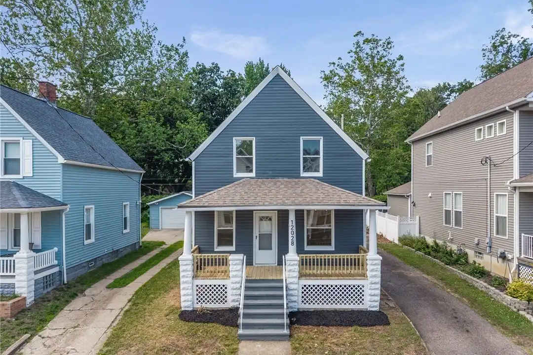 12028 Wade Park Ave – photo 1