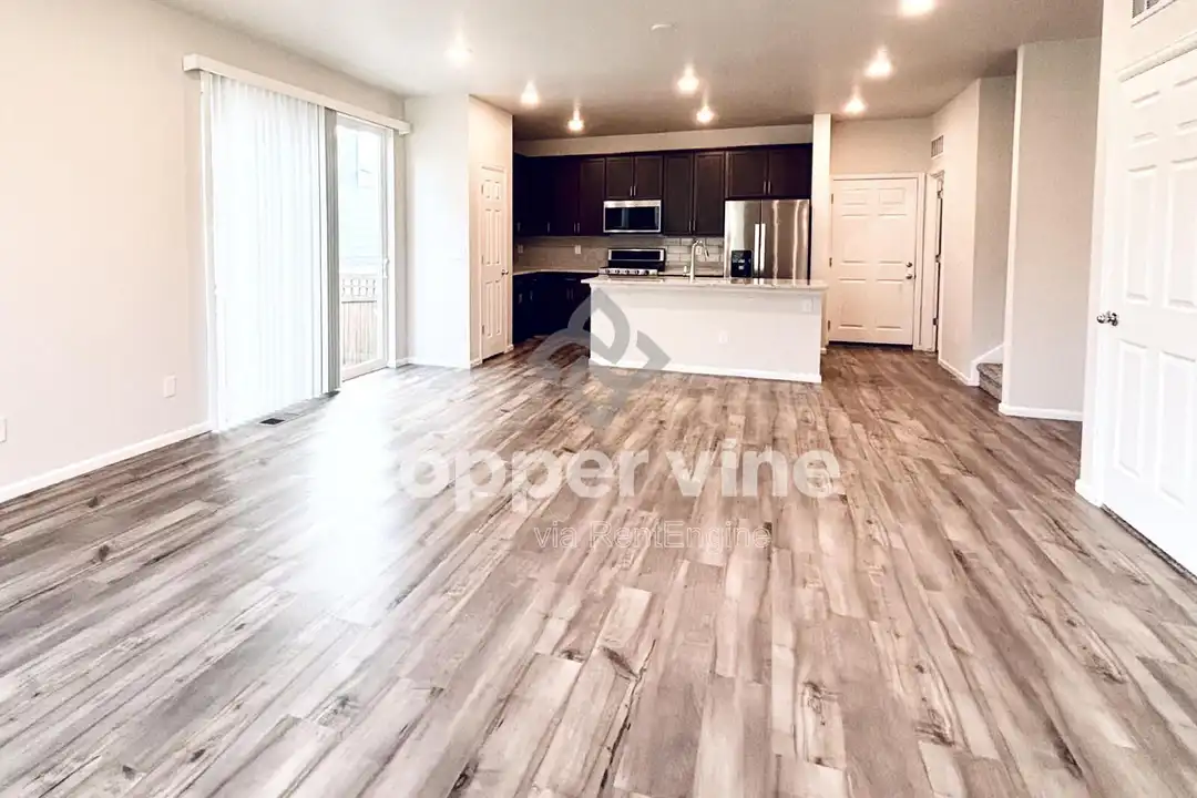 1163 S Walden Ct - View 5