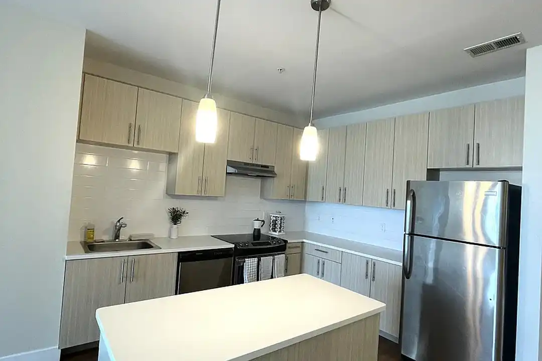 Bedford Hall Apartments – photo 1