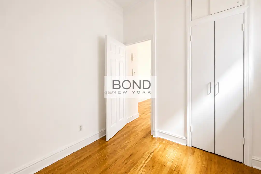333 E 84th St - View 4