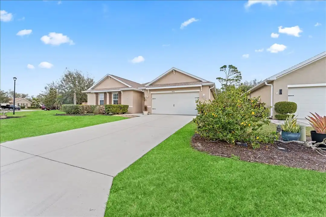 7836 Mikasa Dr - View 3