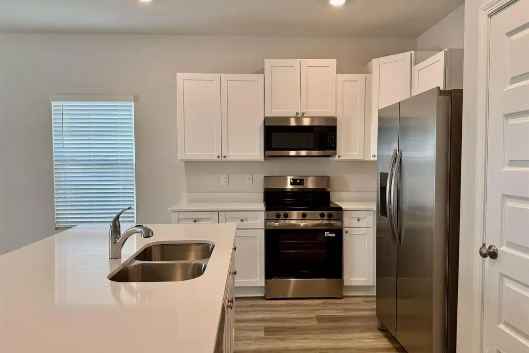4067 Pendragon Cir - View 4