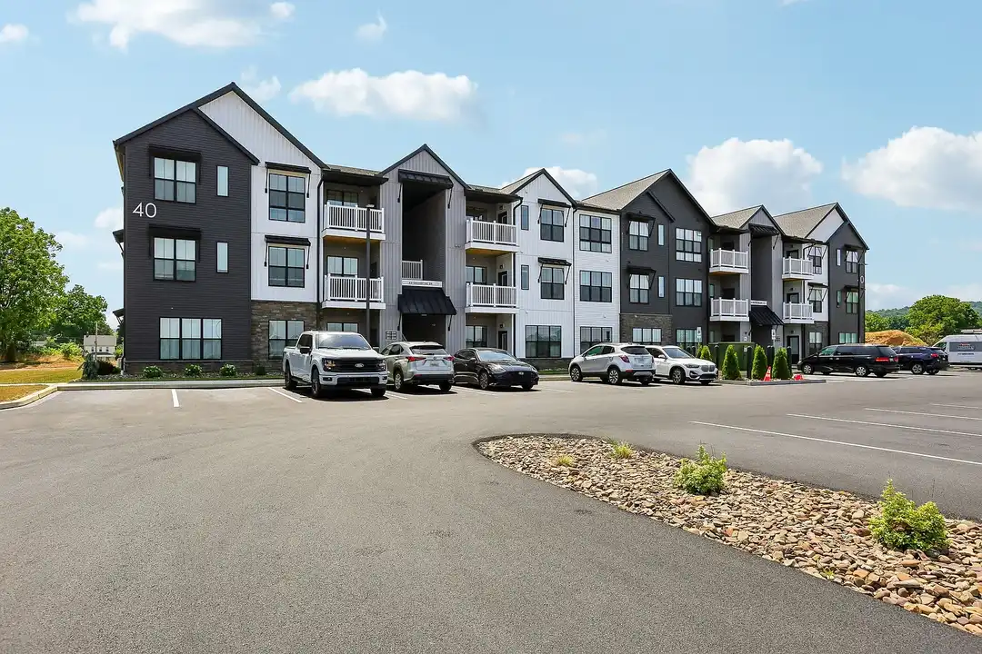 419 Apartments – photo 1