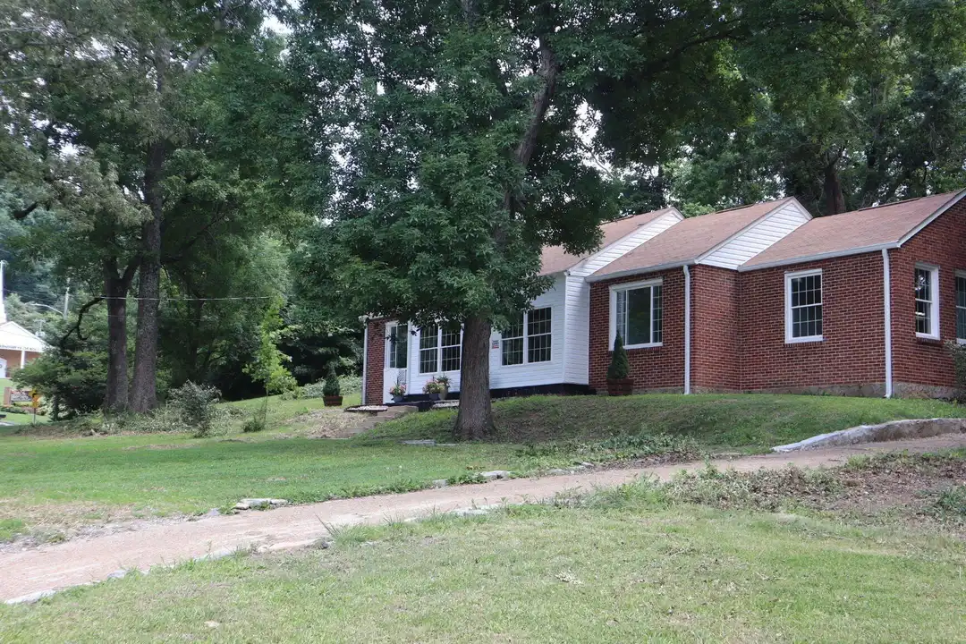 1211 Glenwood Dr – photo 1