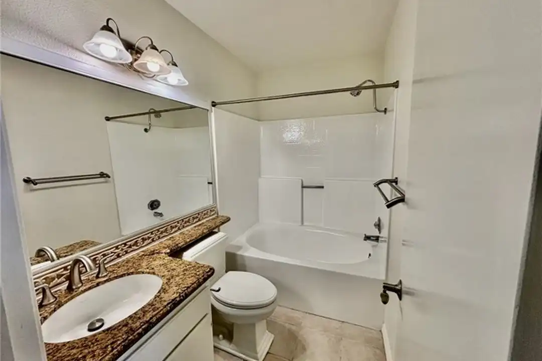 21082 Berry Glen - View 5