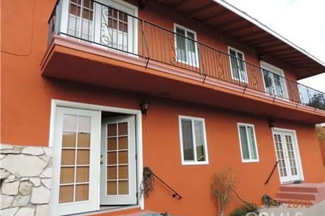 2156 Gaviota Ave – photo 1 of 21